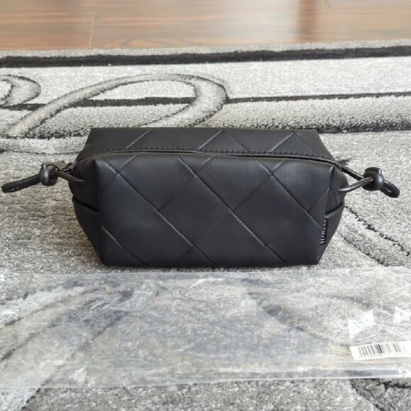Sephora Small Black Quilted Pouch Make Up Bag Brand New - Picture 1 of 11